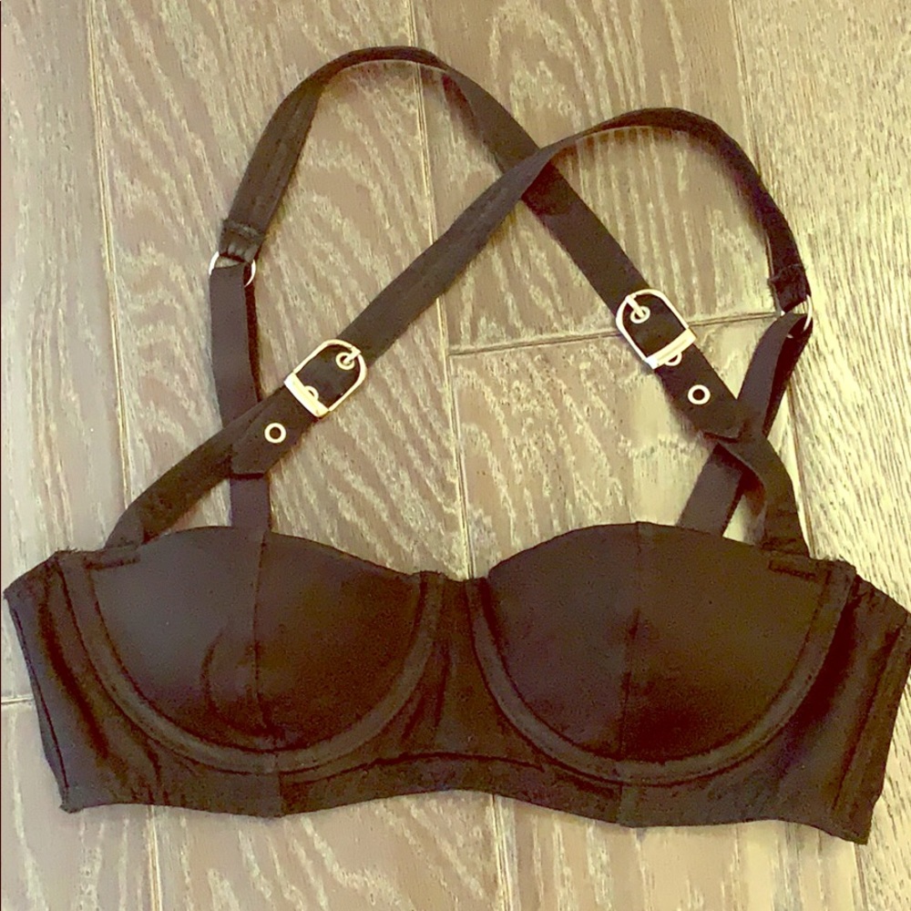 Buckle bra by fleur du mal 32C